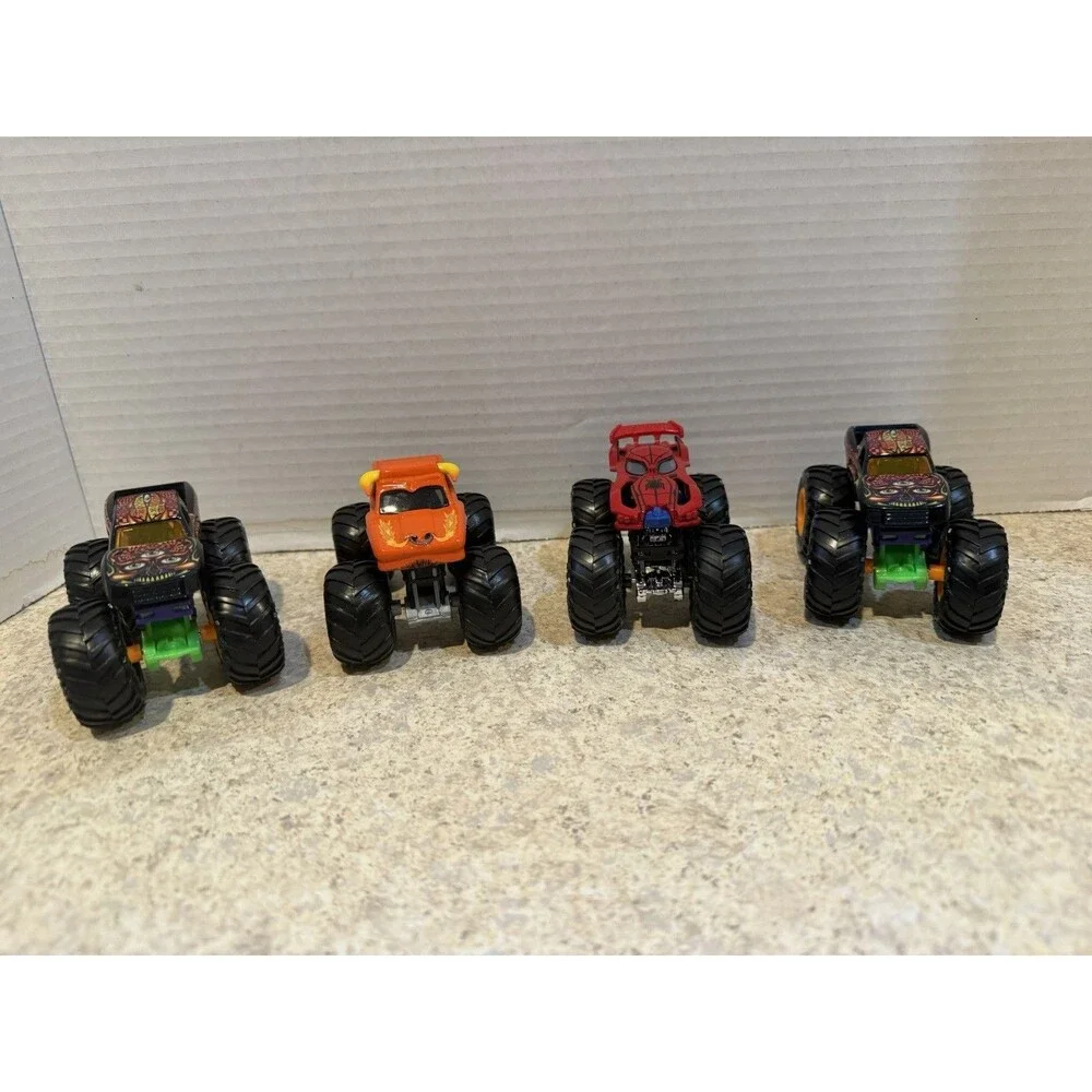 Hot Wheels Monster Trucks Lot of 4 El Toro Loco Spider-Man Psychodelic 1:64